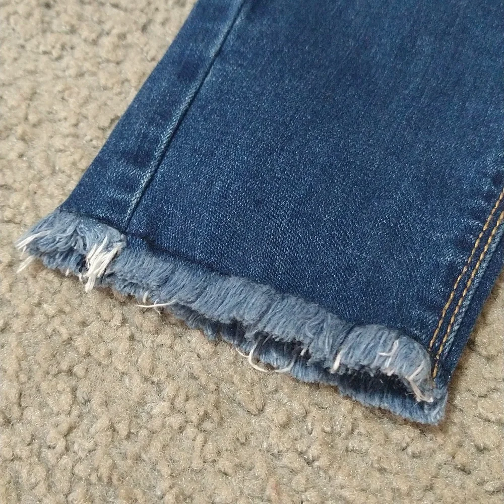 YMI Anklet Jeans - Picture 4 of 15